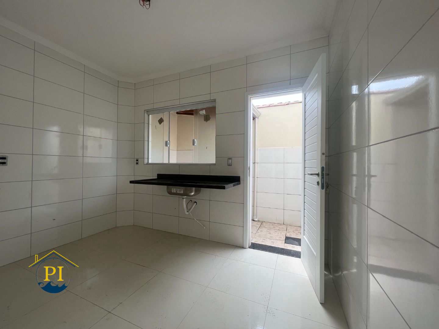 Casa à venda com 2 quartos, 52m² - Foto 10