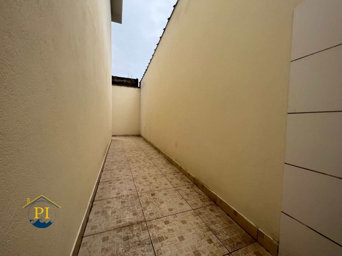 Casa à venda com 2 quartos, 52m² - Foto 42