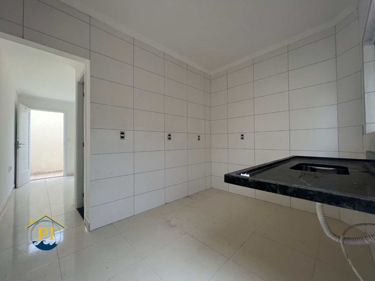 Casa à venda com 2 quartos, 52m² - Foto 12