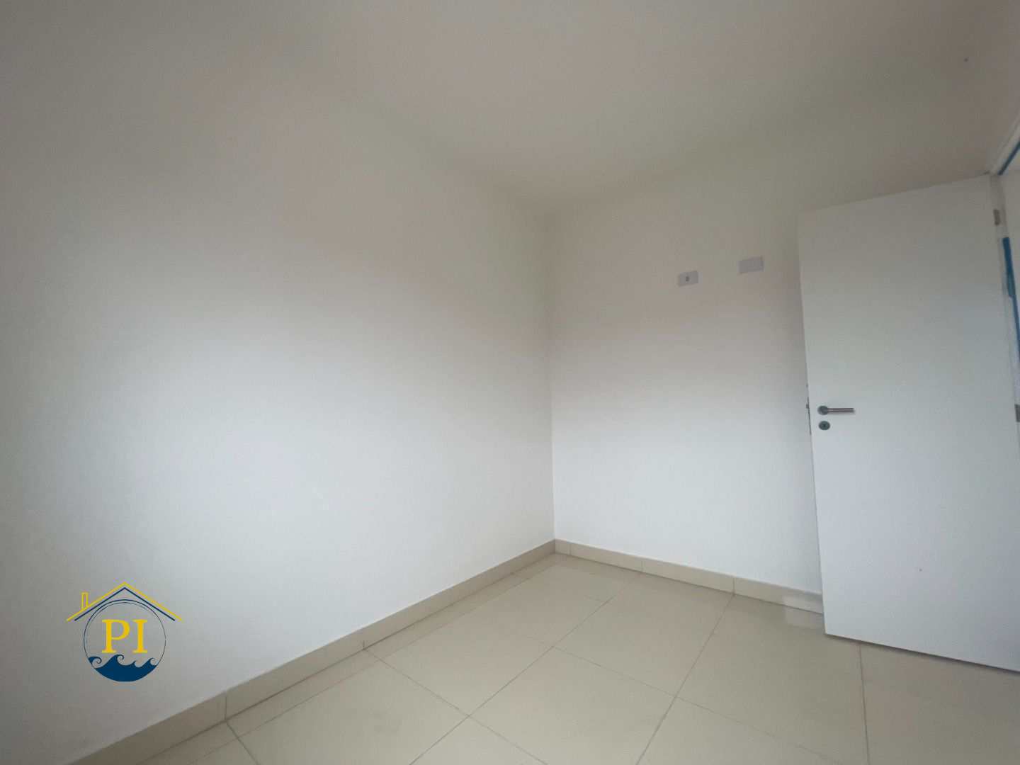 Casa à venda com 2 quartos, 47m² - Foto 11