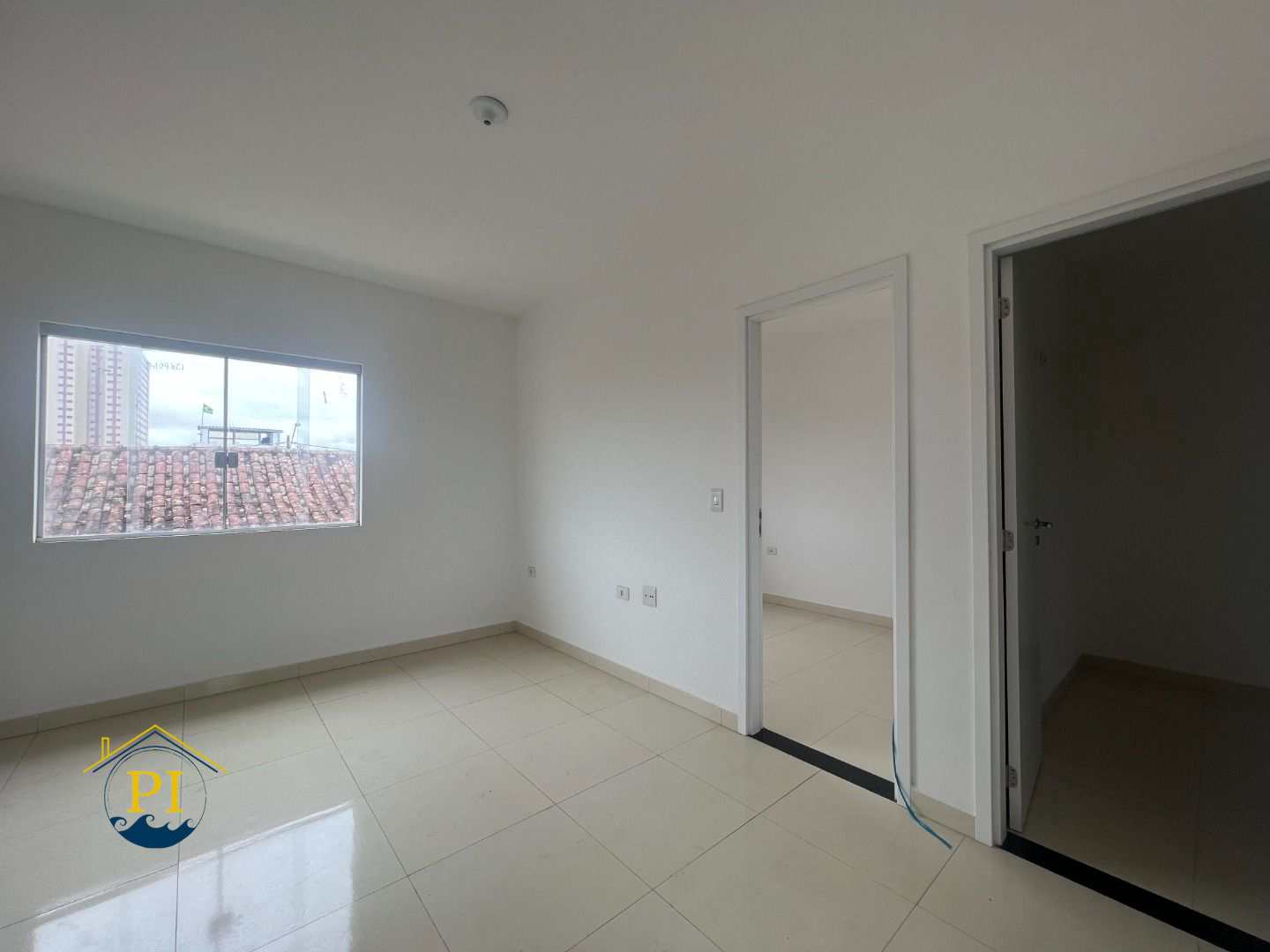 Casa à venda com 2 quartos, 48m² - Foto 7