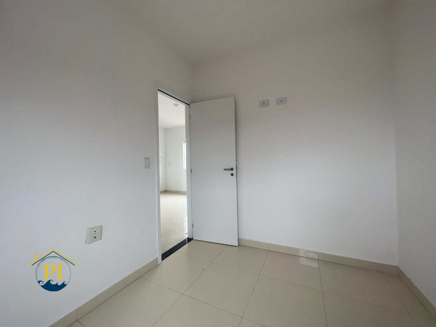 Casa à venda com 2 quartos, 48m² - Foto 18