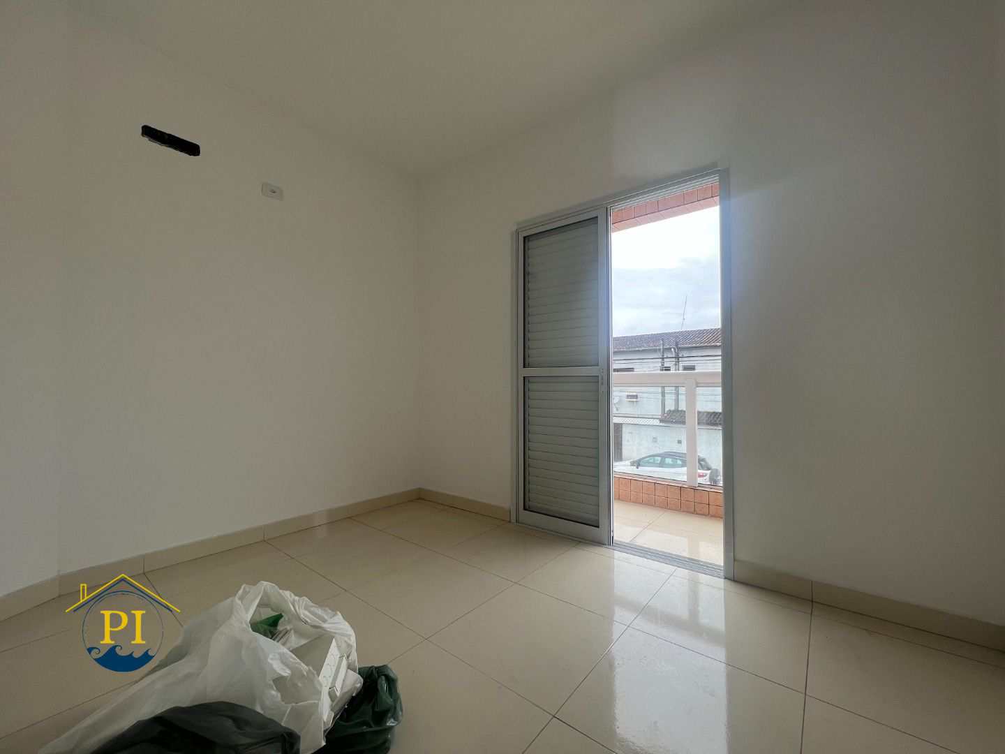 Casa à venda com 2 quartos, 56m² - Foto 12