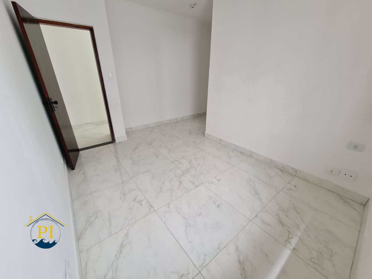 Casa à venda com 3 quartos, 147m² - Foto 2