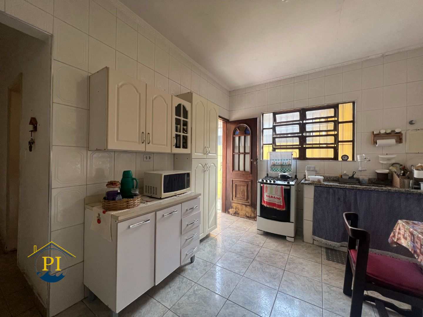 Casa à venda com 2 quartos, 75m² - Foto 9