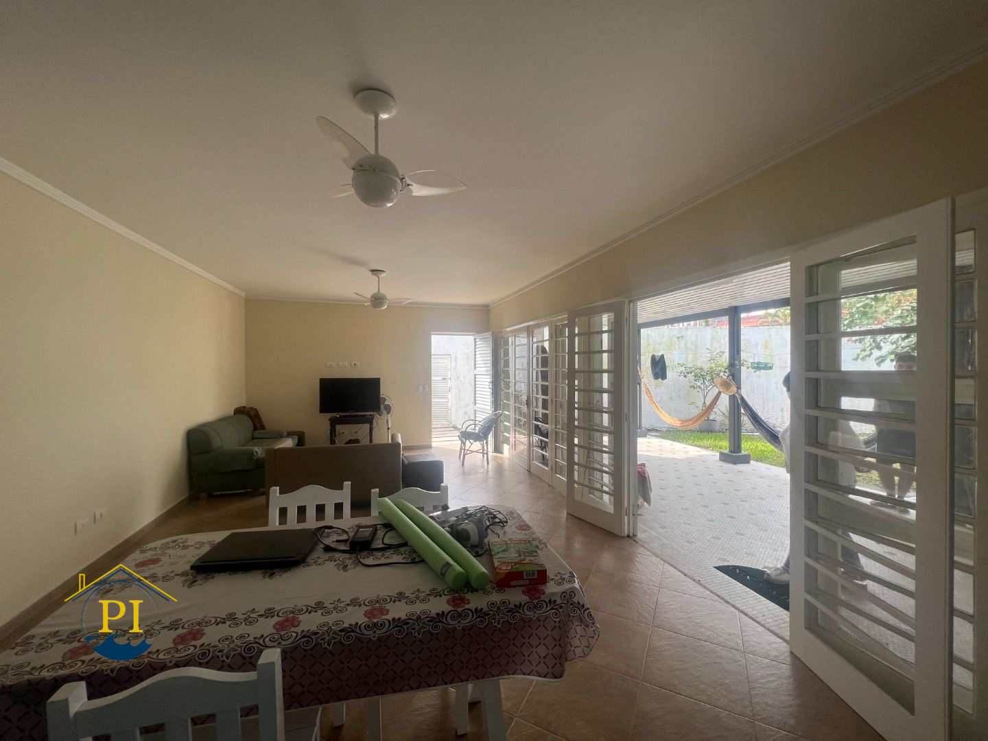 Casa à venda com 4 quartos, 251m² - Foto 16