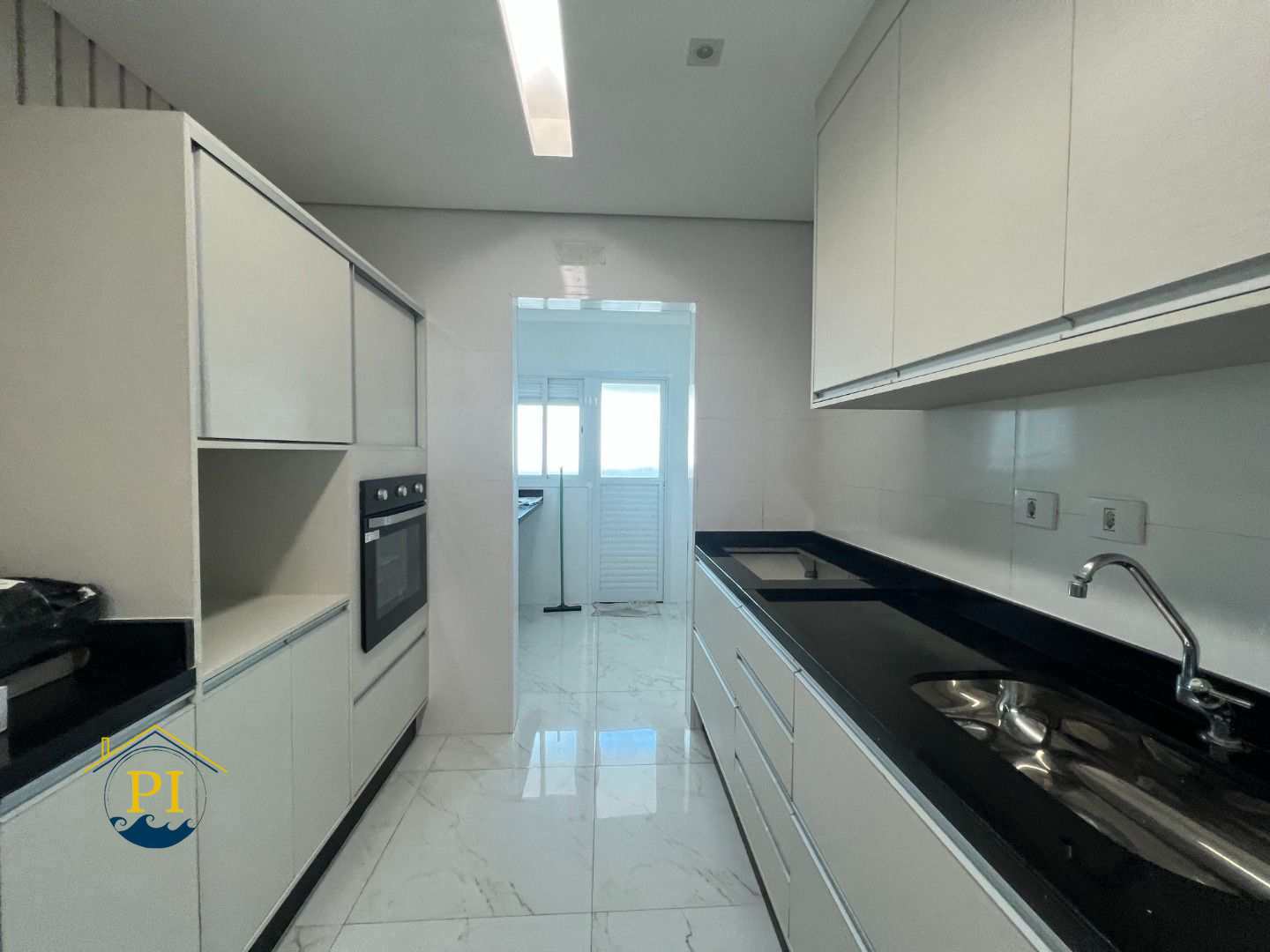 Apartamento à venda com 3 quartos, 141m² - Foto 11