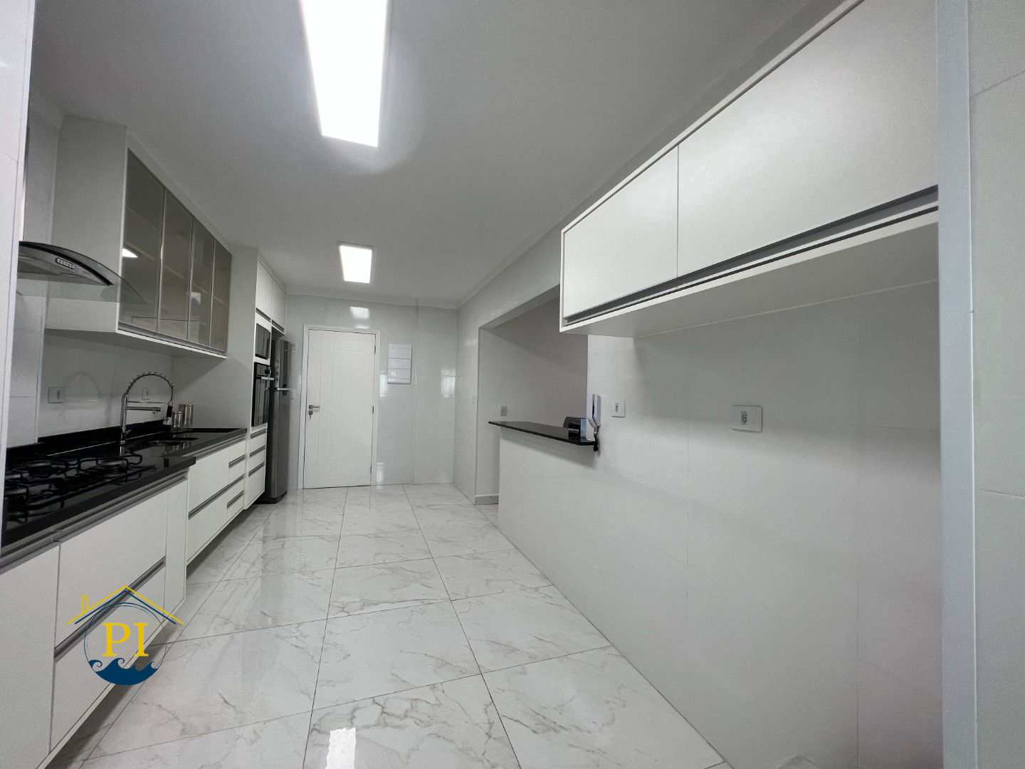 Apartamento à venda com 3 quartos, 146m² - Foto 3