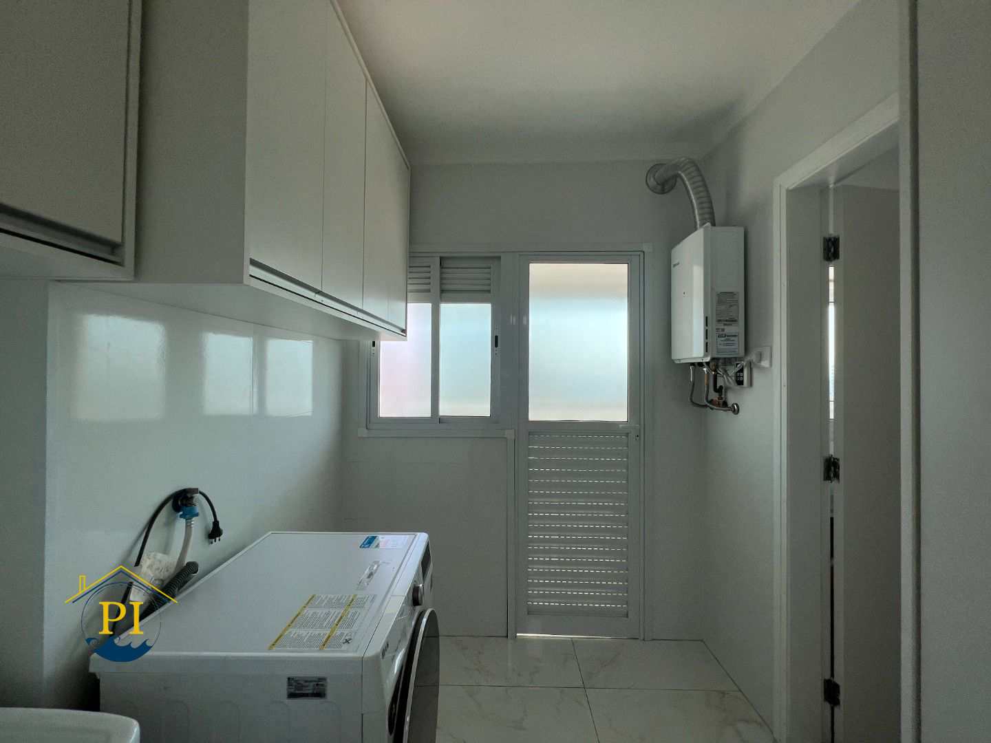 Apartamento à venda com 3 quartos, 146m² - Foto 4