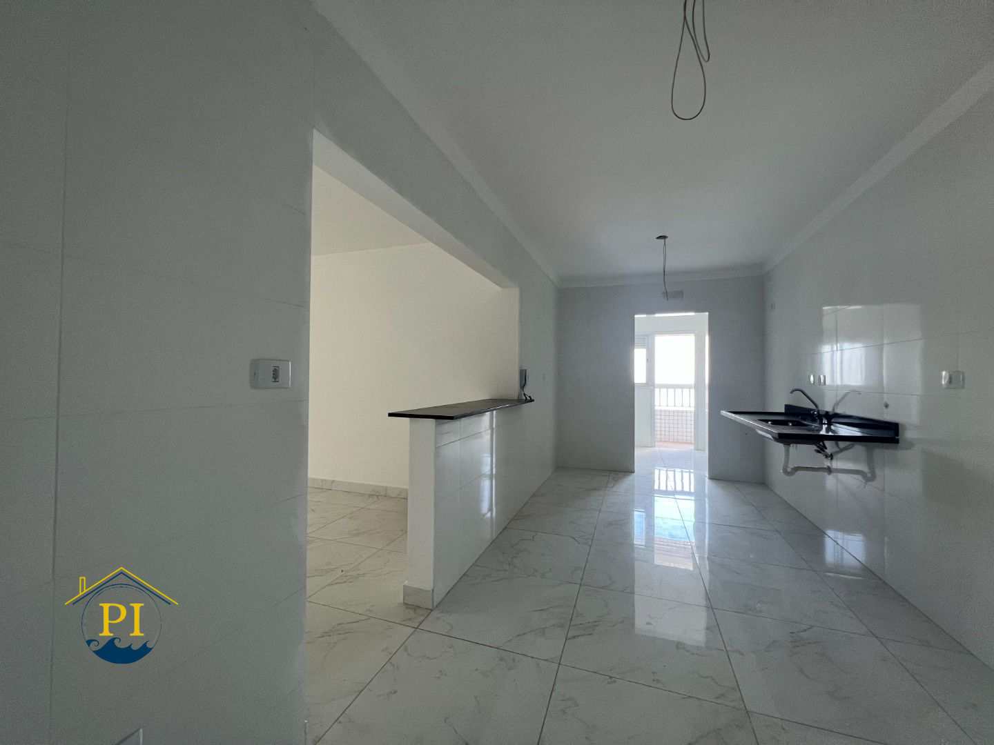 Apartamento à venda com 3 quartos, 141m² - Foto 2