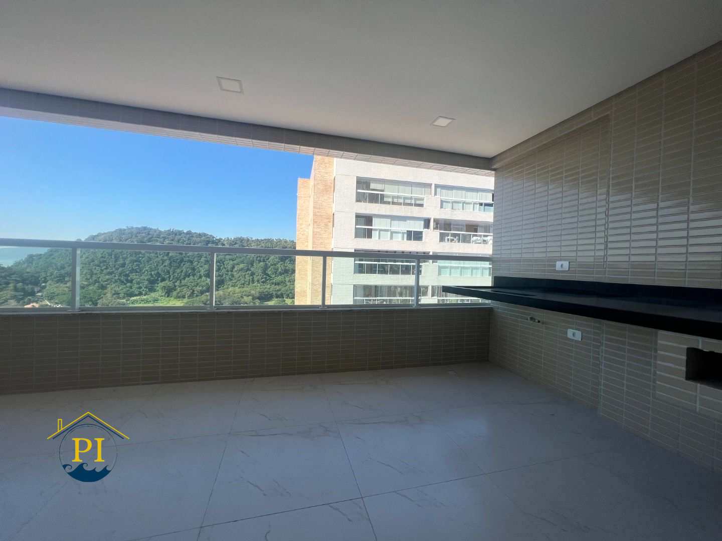 Apartamento à venda com 4 quartos, 147m² - Foto 1