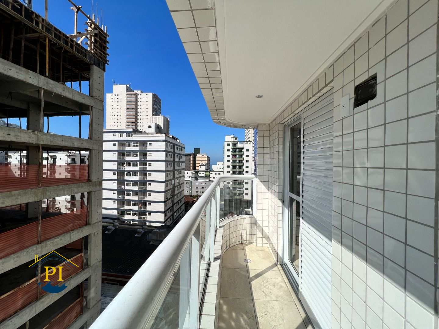 Apartamento à venda com 2 quartos, 73m² - Foto 2