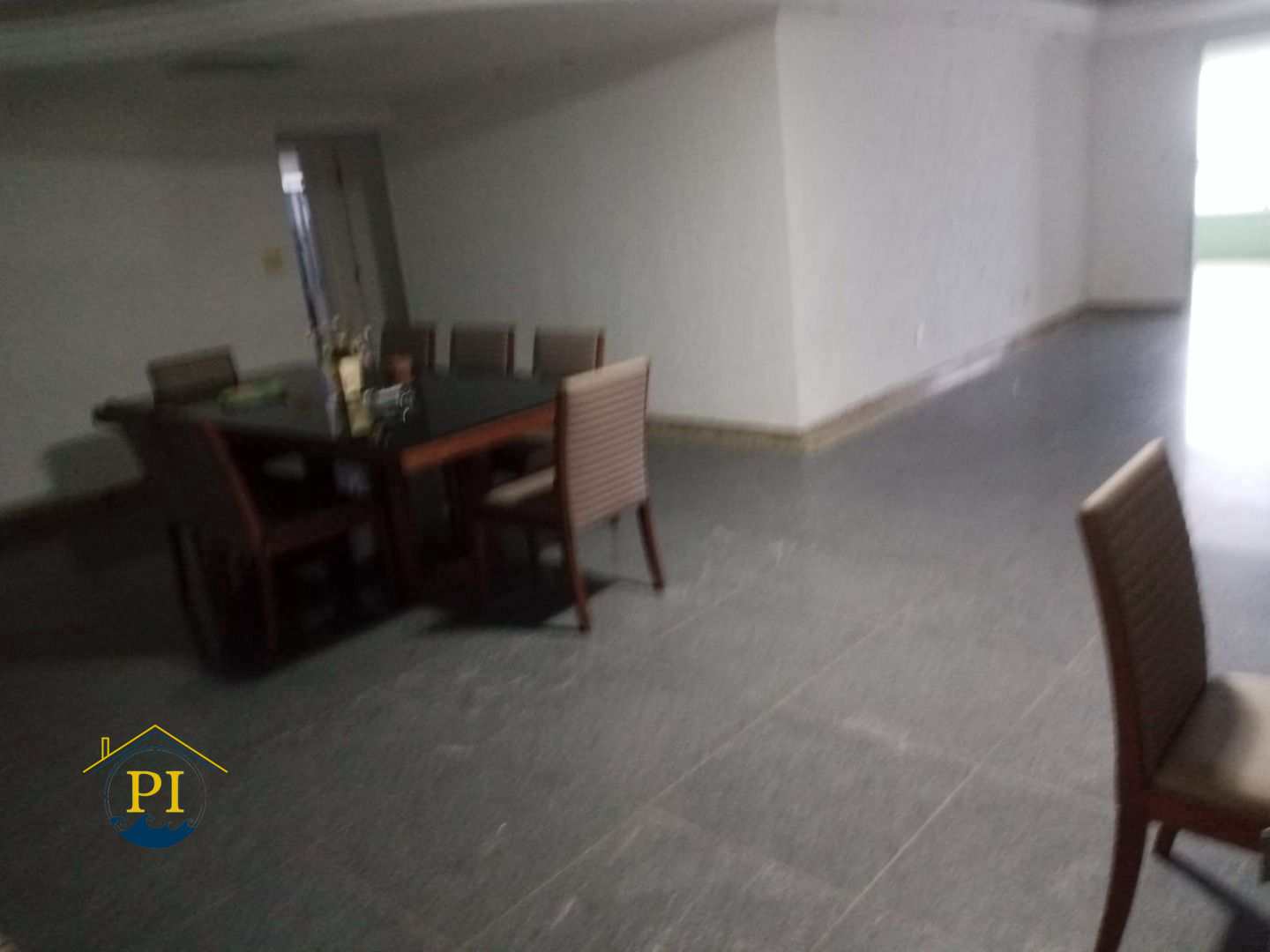 Apartamento para alugar com 3 quartos, 190m² - Foto 4