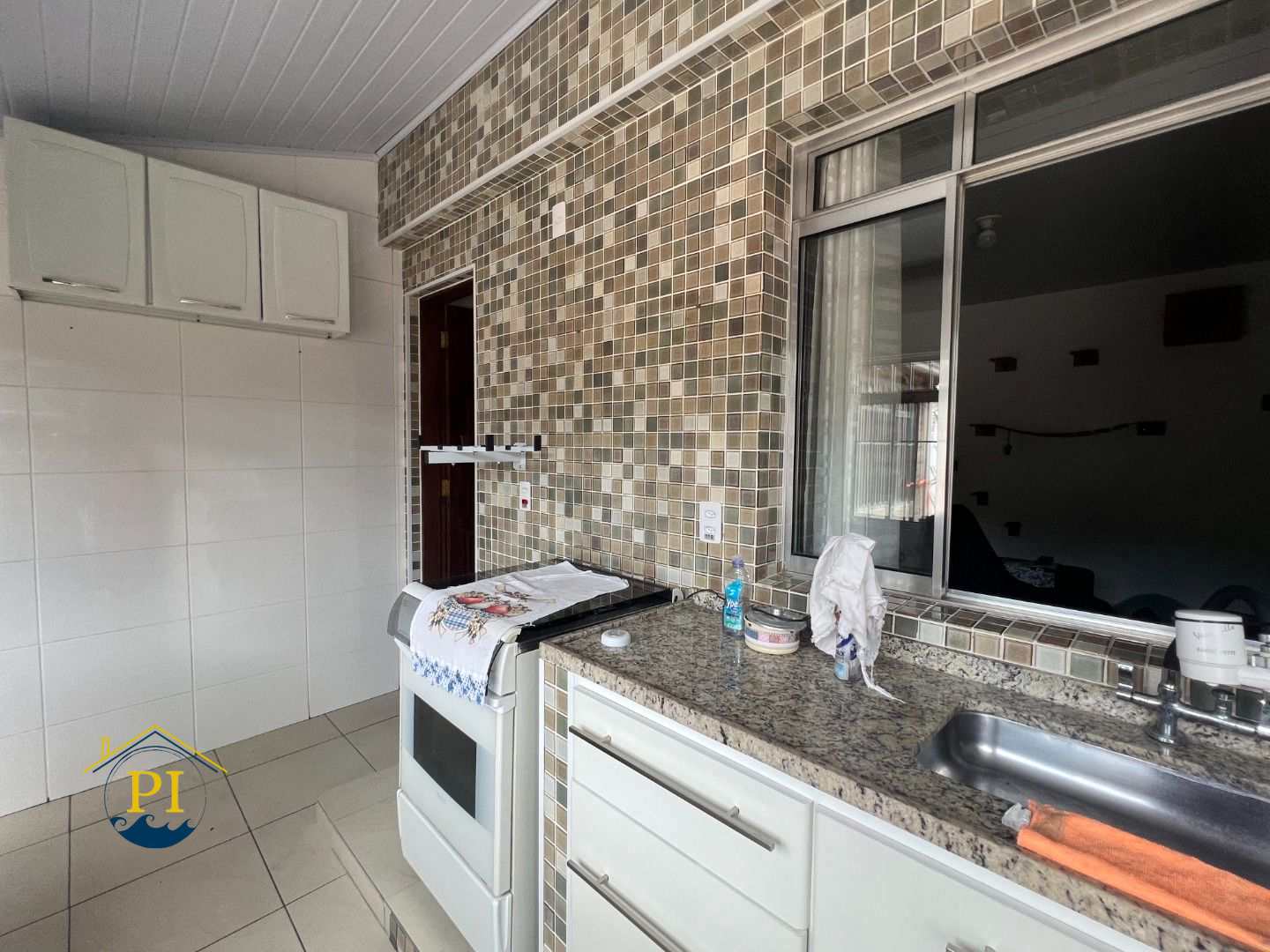 Casa à venda com 6 quartos, 302m² - Foto 44