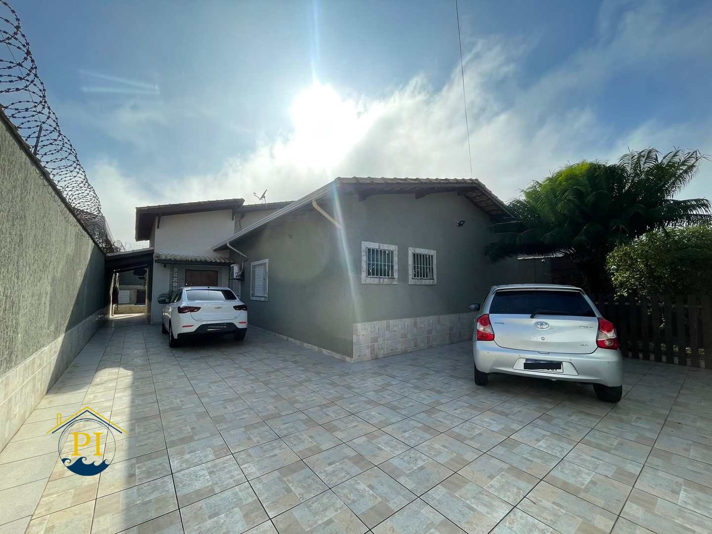 Casa à venda com 4 quartos, 223m² - Foto 3