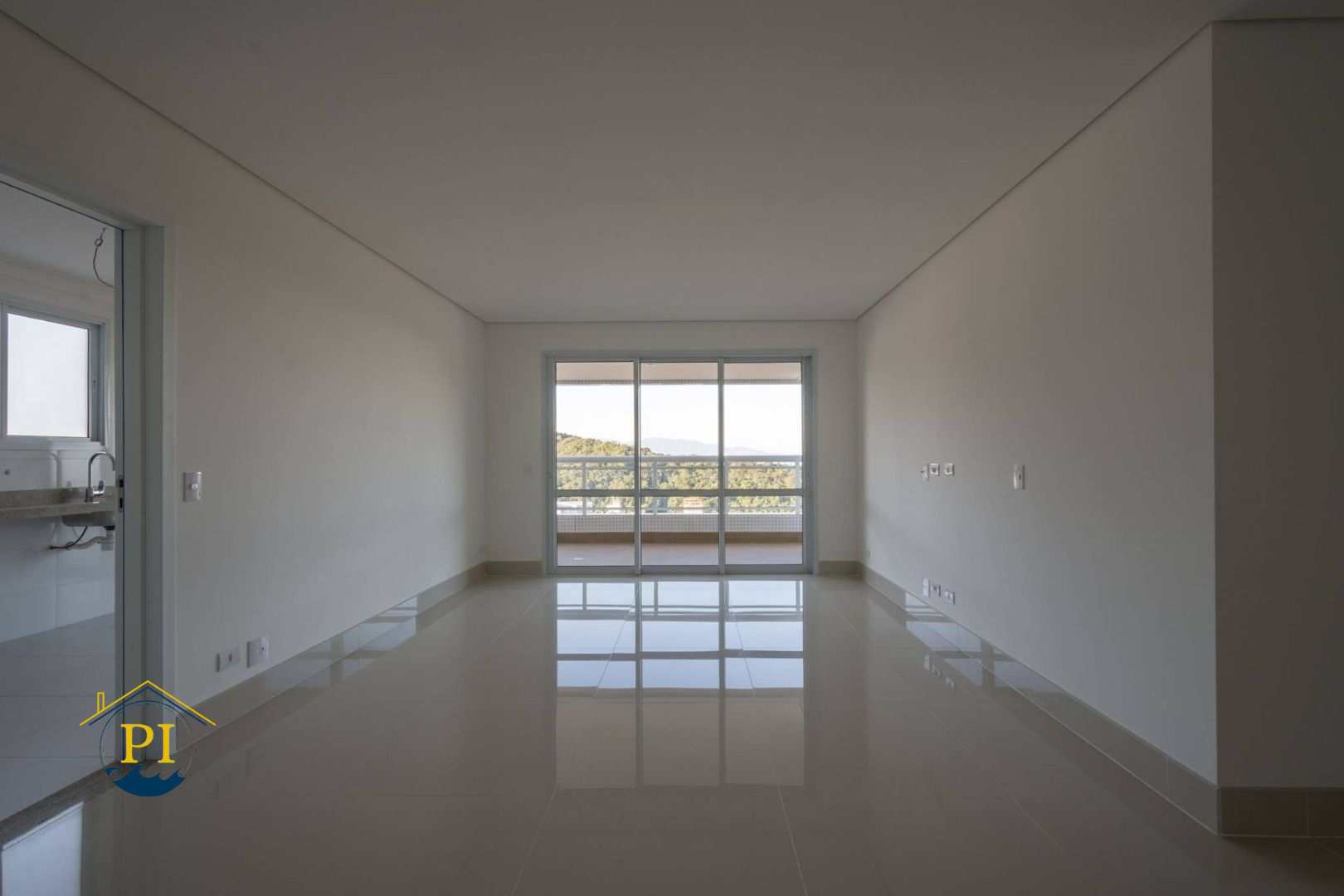 Apartamento à venda com 3 quartos, 162m² - Foto 3