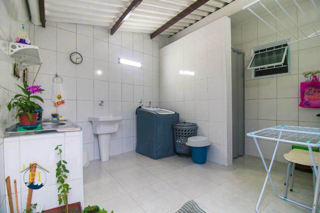 Casa à venda com 2 quartos, 75m² - Foto 15