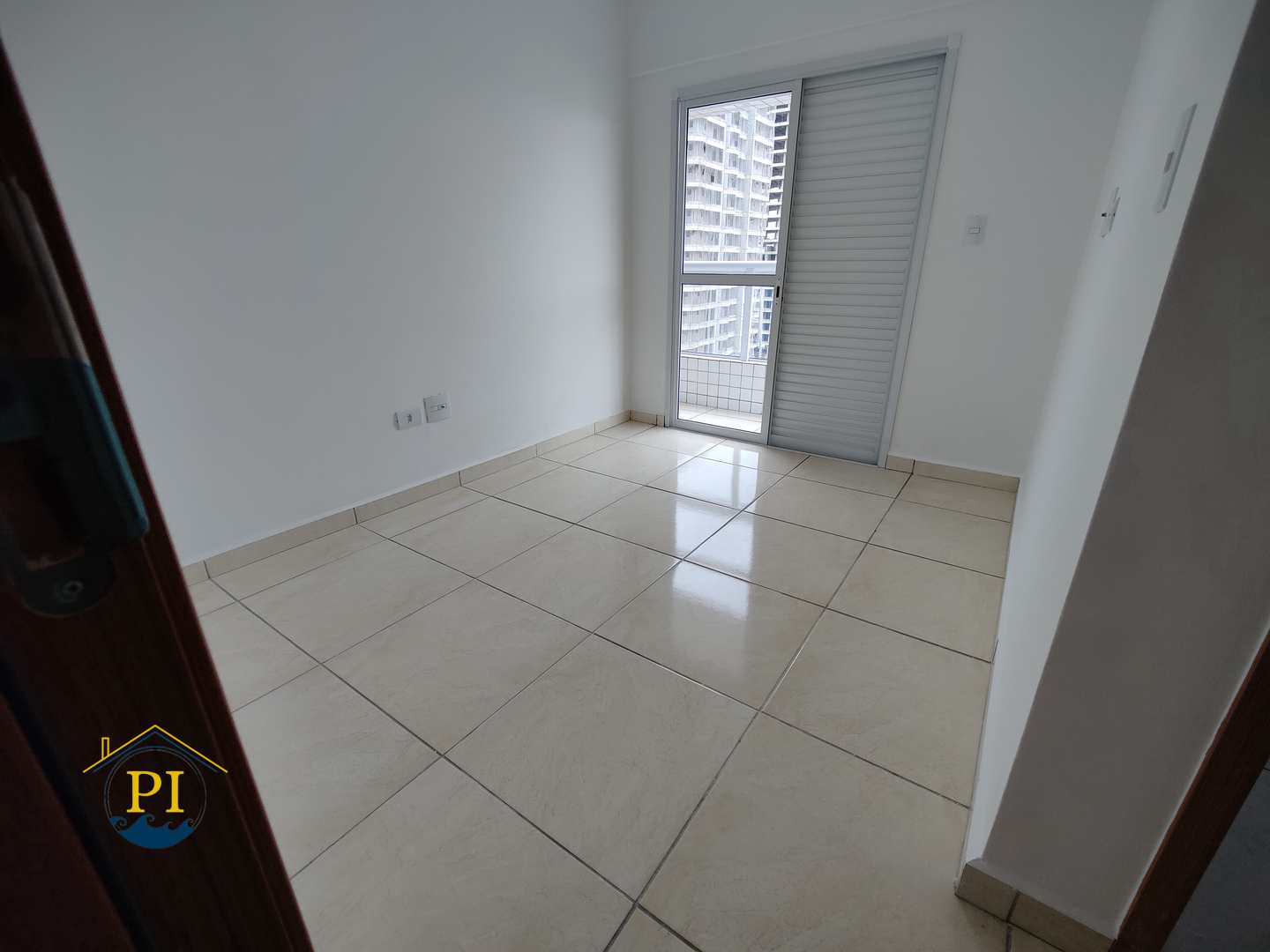 Apartamento à venda com 2 quartos, 76m² - Foto 9