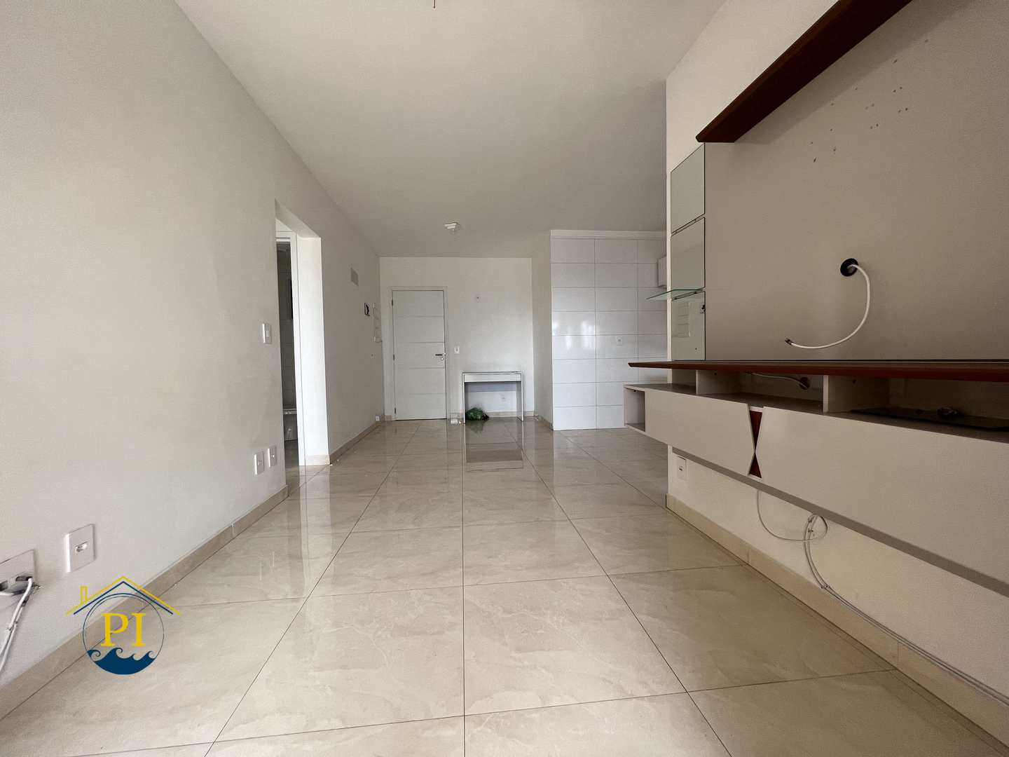 Apartamento à venda com 1 quarto, 65m² - Foto 2