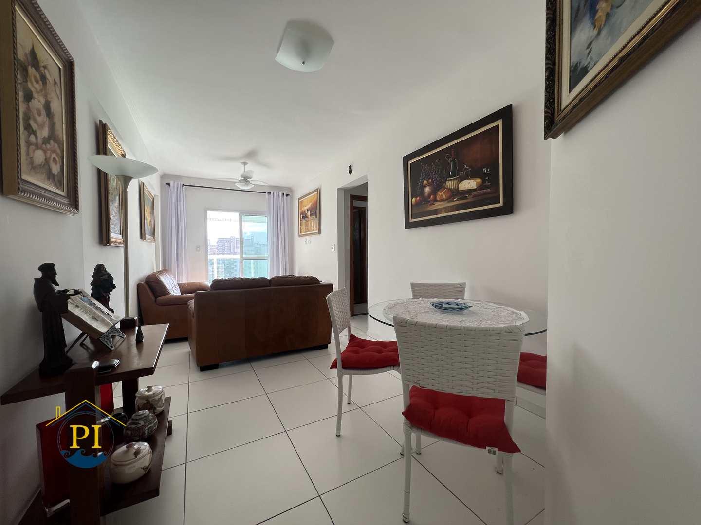 Apartamento à venda com 2 quartos, 90m² - Foto 2