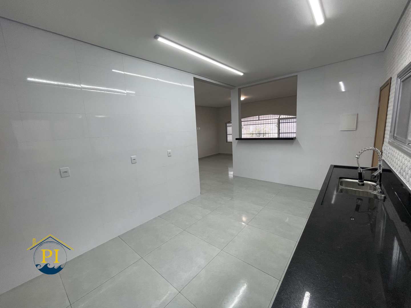 Casa à venda com 3 quartos, 154m² - Foto 14