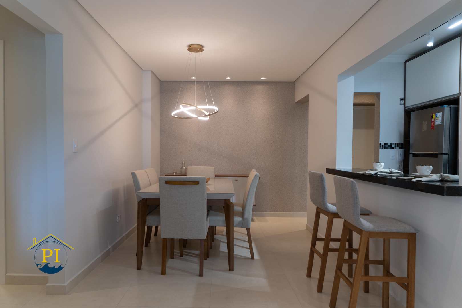 Apartamento à venda com 3 quartos, 119m² - Foto 2