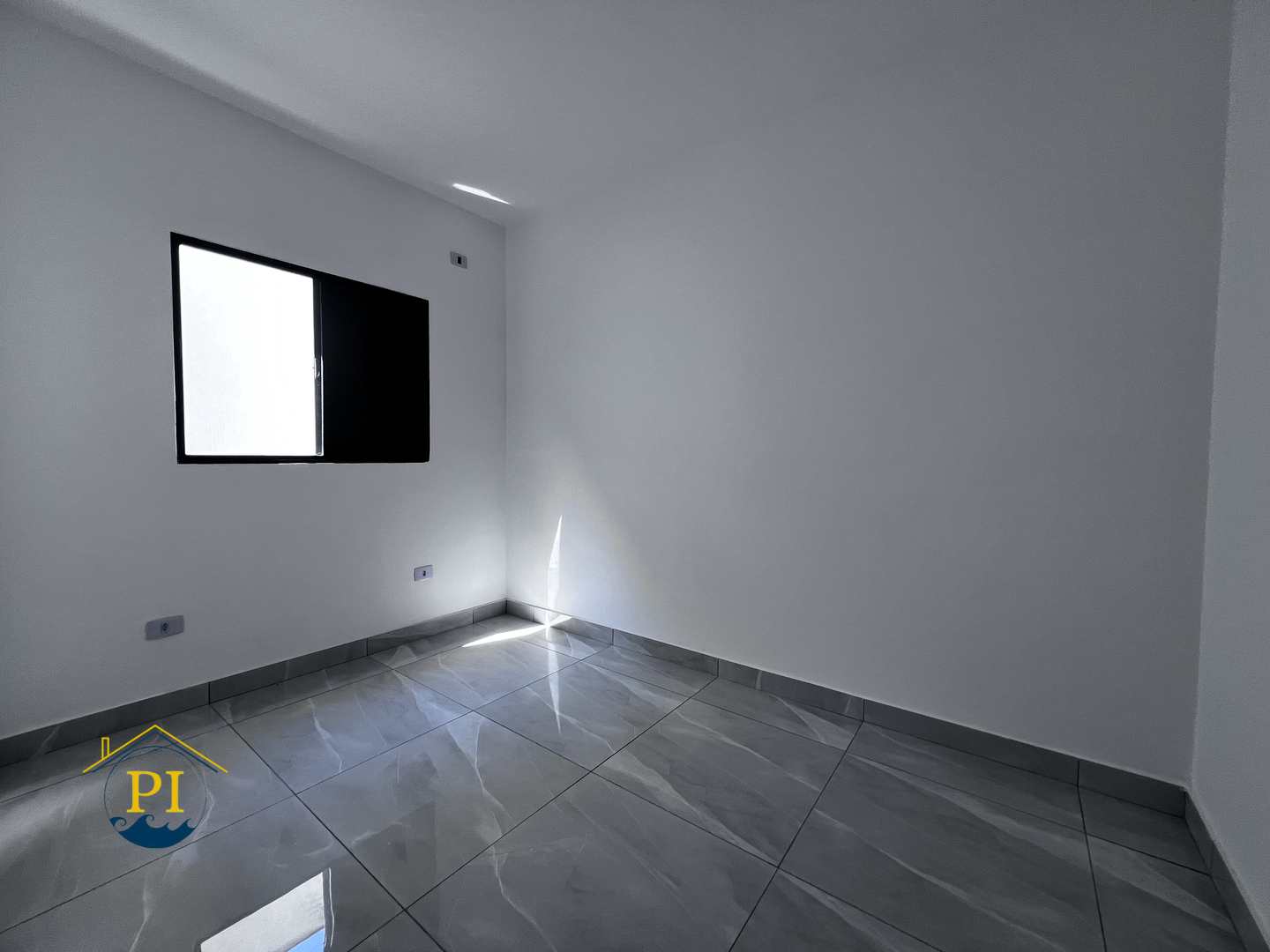 Casa à venda com 2 quartos, 52m² - Foto 9