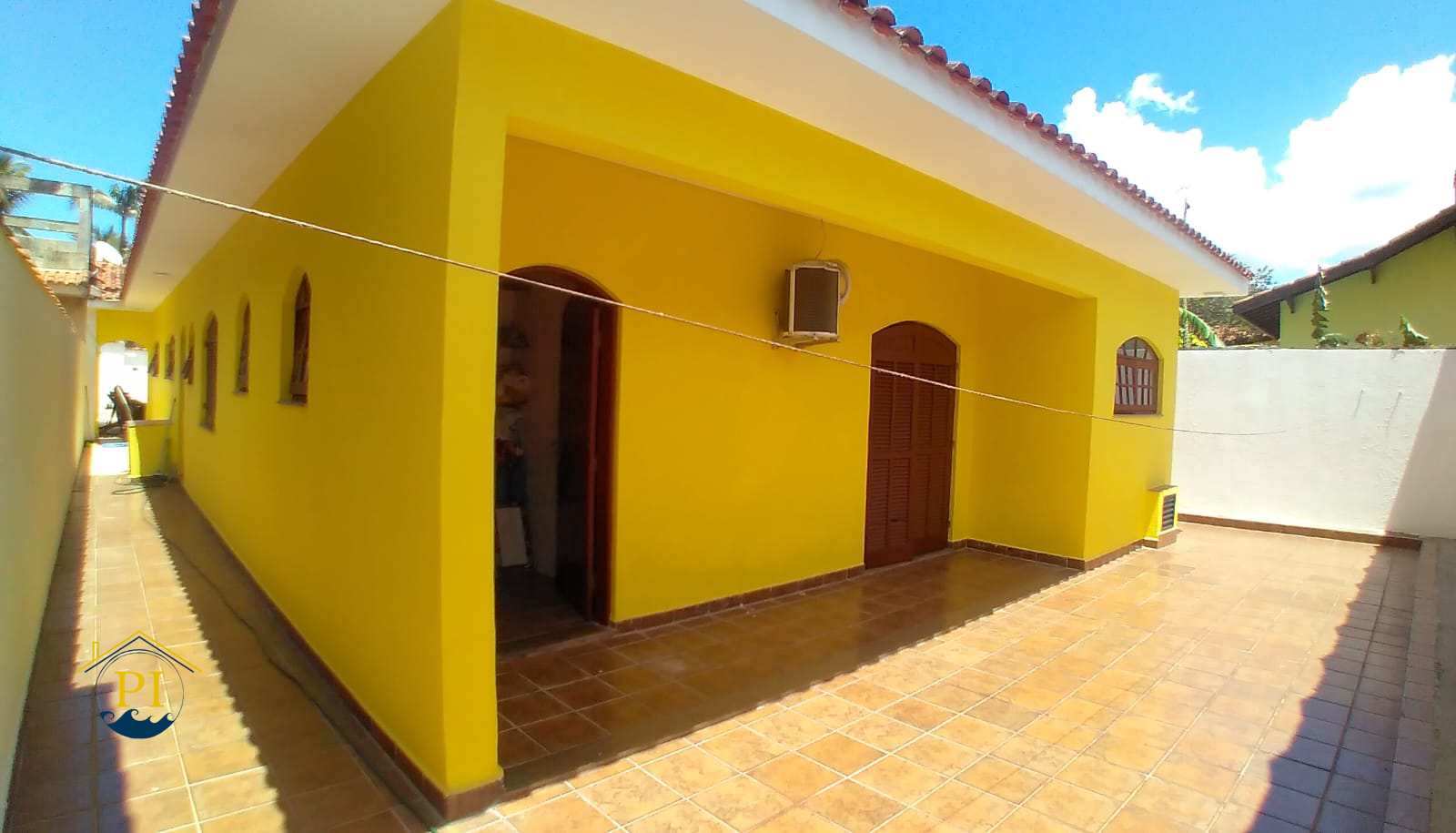 Casa à venda com 4 quartos, 270m² - Foto 2