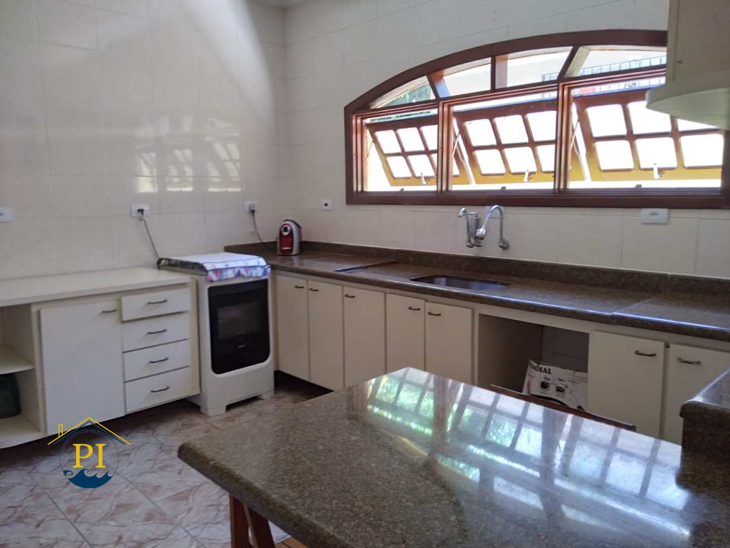 Casa à venda com 4 quartos, 270m² - Foto 25