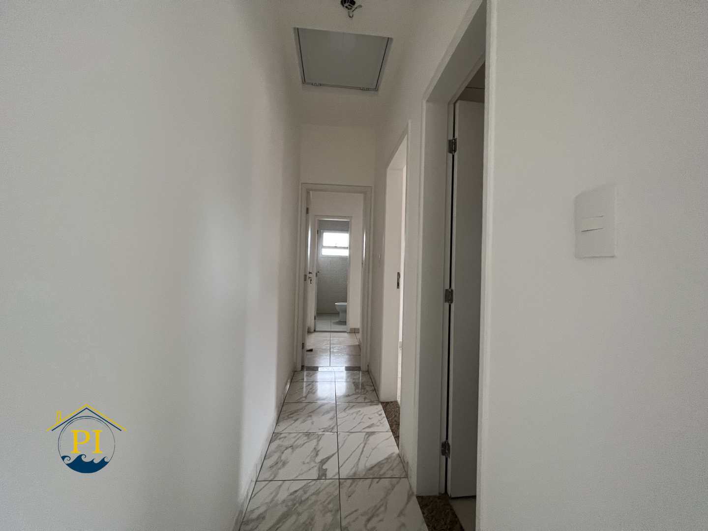 Casa à venda com 2 quartos, 88m² - Foto 11