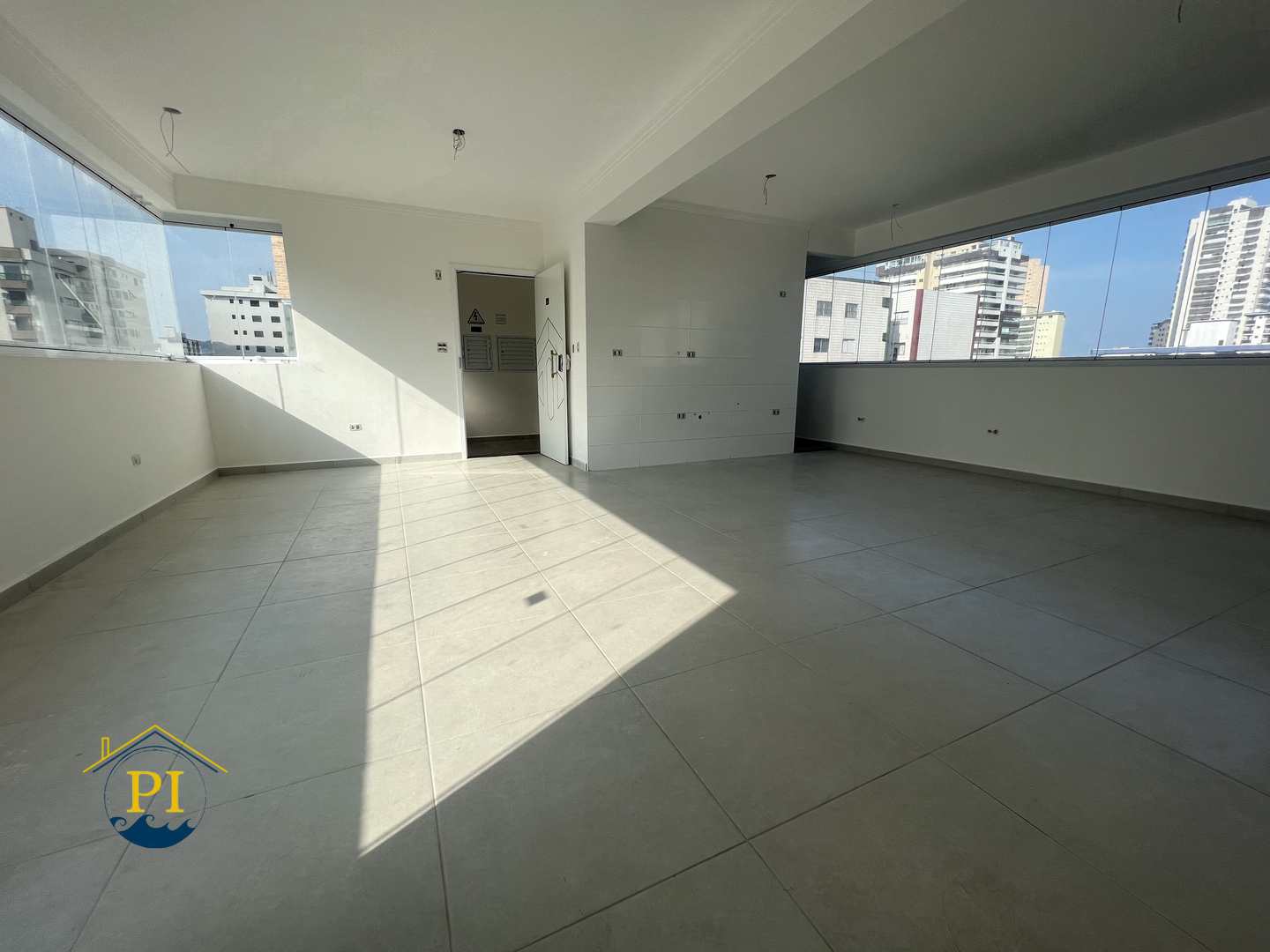 Apartamento à venda com 2 quartos, 94m² - Foto 3