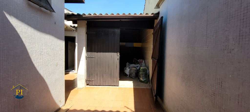 Casa à venda com 1 quarto, 141m² - Foto 19