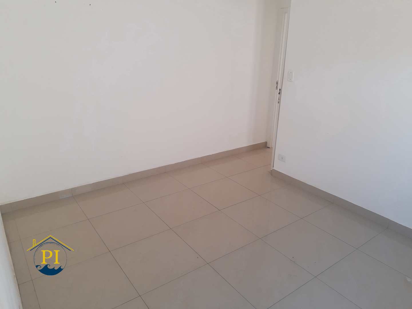 Casa à venda com 2 quartos, 90m² - Foto 14