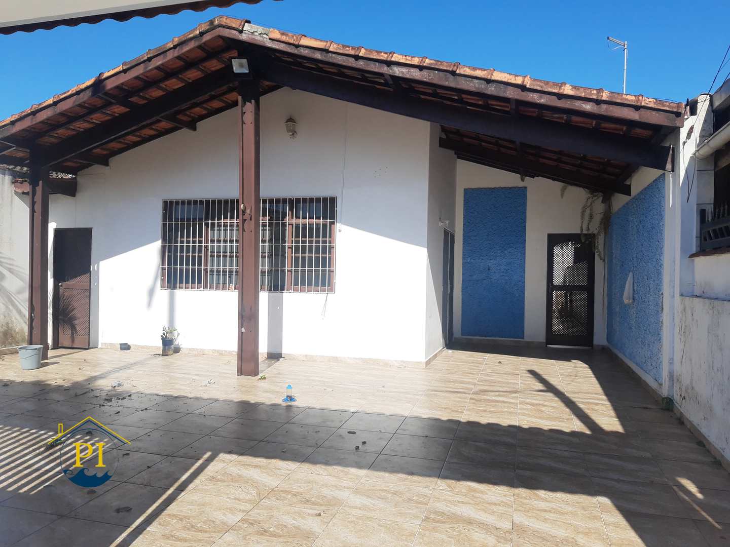 Casa à venda com 2 quartos, 90m² - Foto 3