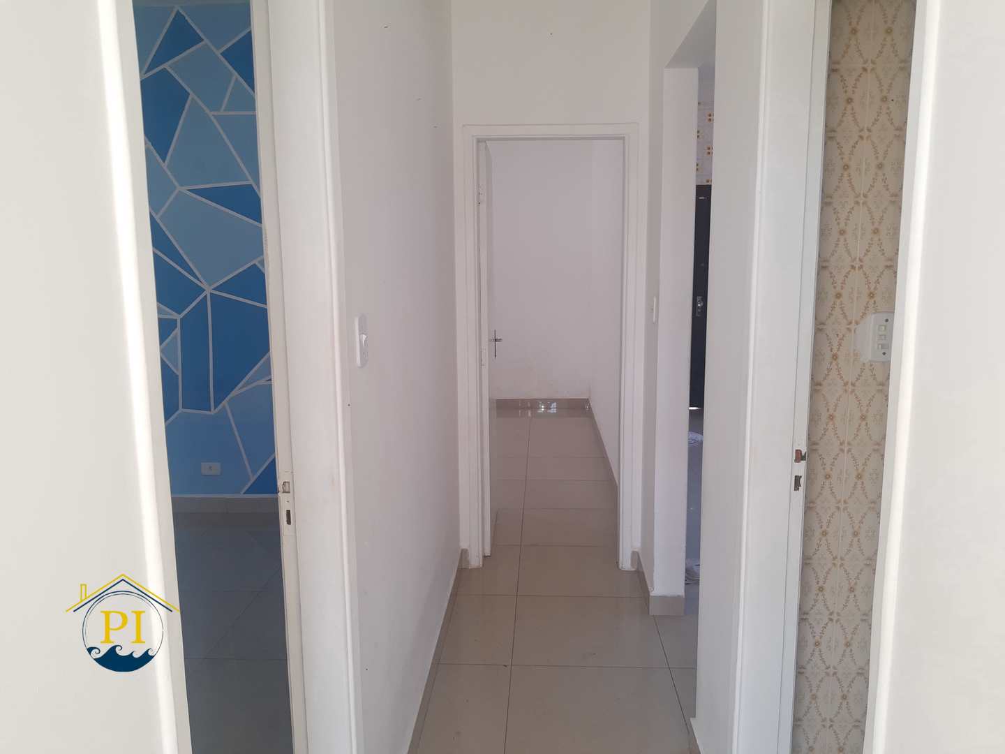 Casa à venda com 2 quartos, 90m² - Foto 8