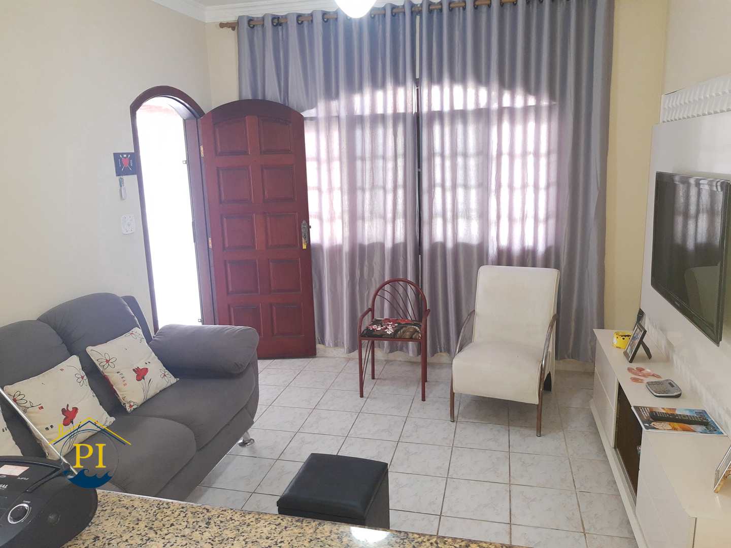 Casa à venda com 2 quartos, 70m² - Foto 12