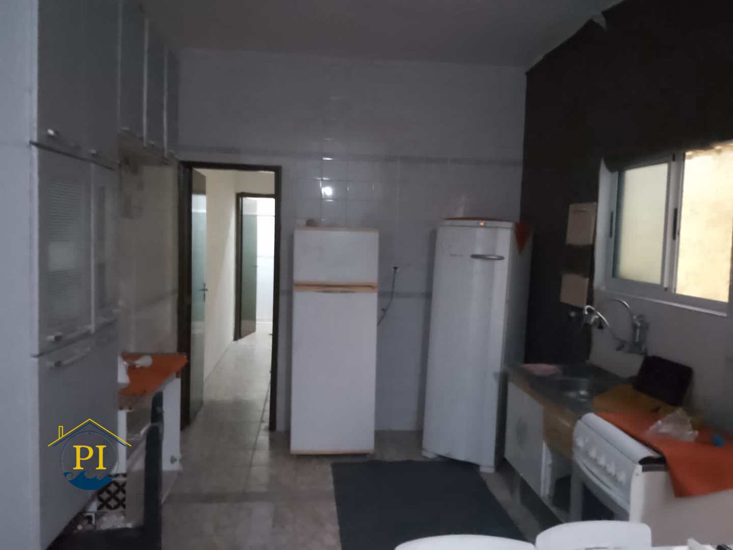 Casa à venda com 2 quartos, 70m² - Foto 5