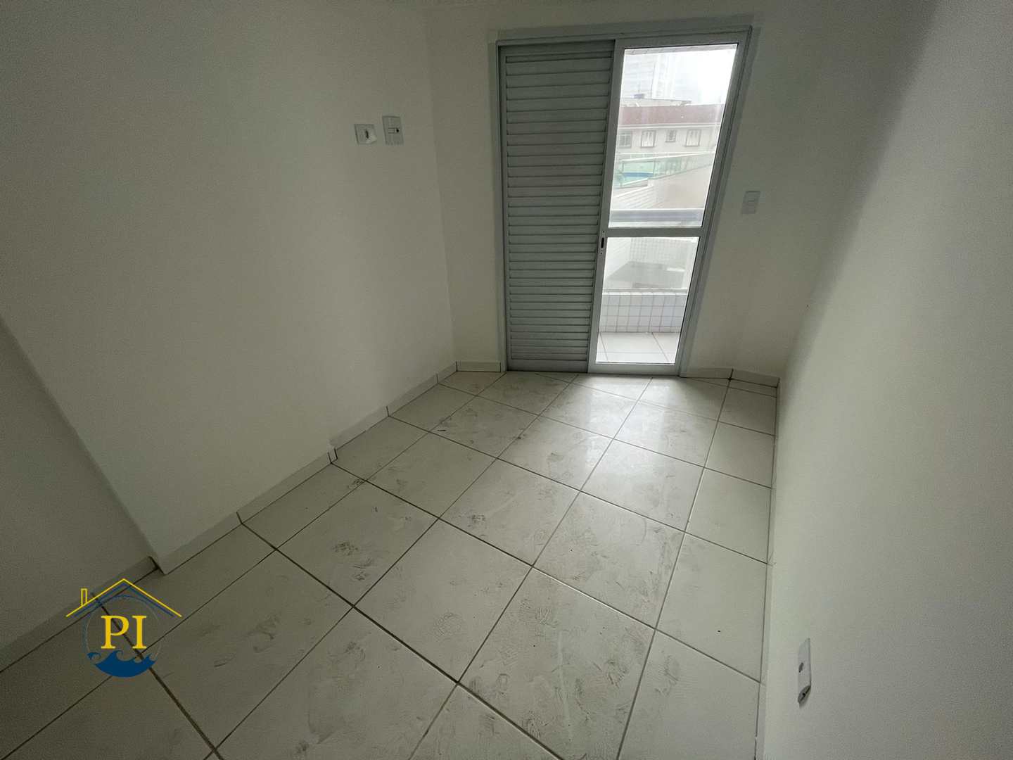 Apartamento à venda com 2 quartos, 75m² - Foto 9