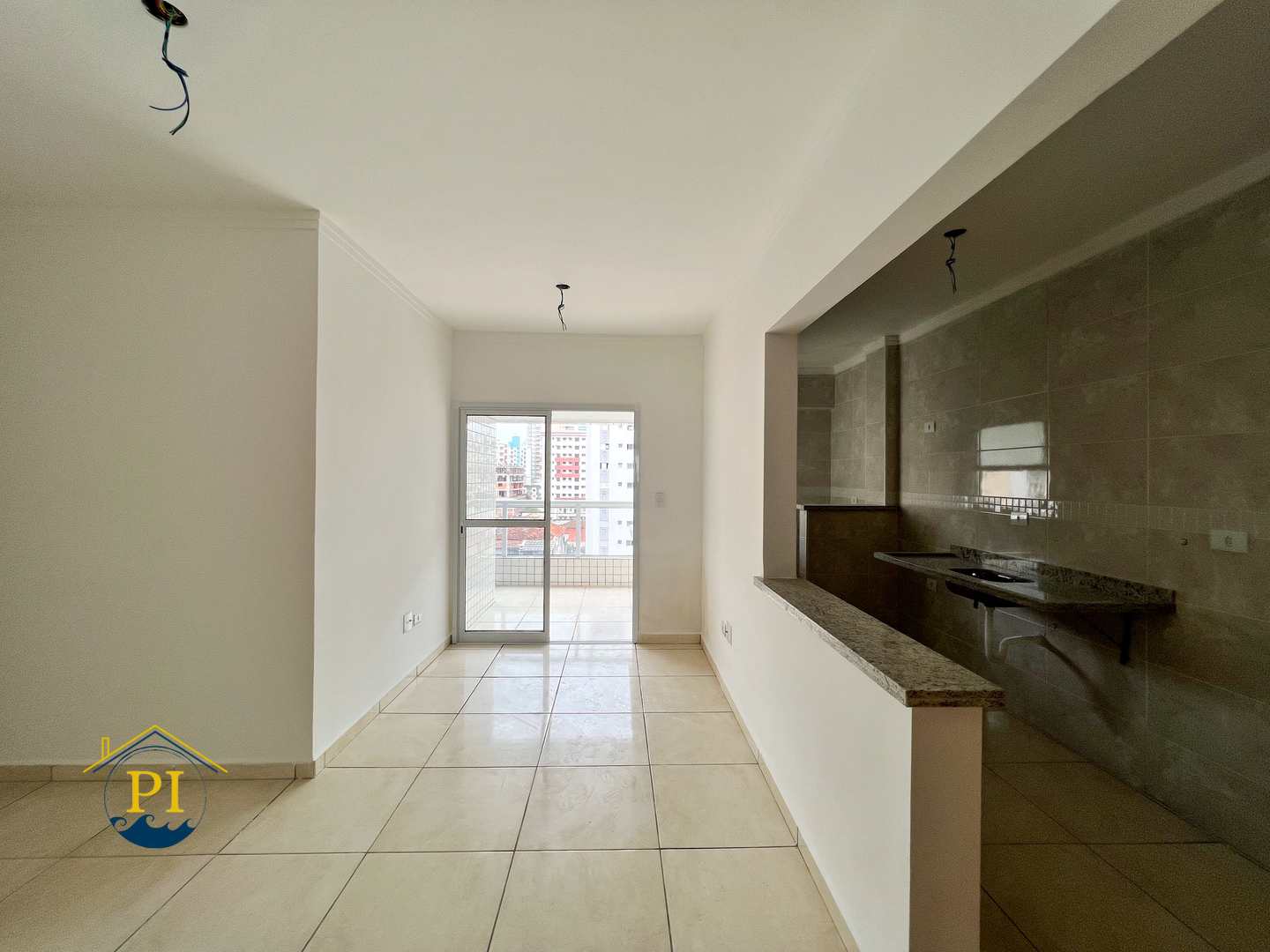 Apartamento à venda com 2 quartos, 70m² - Foto 2