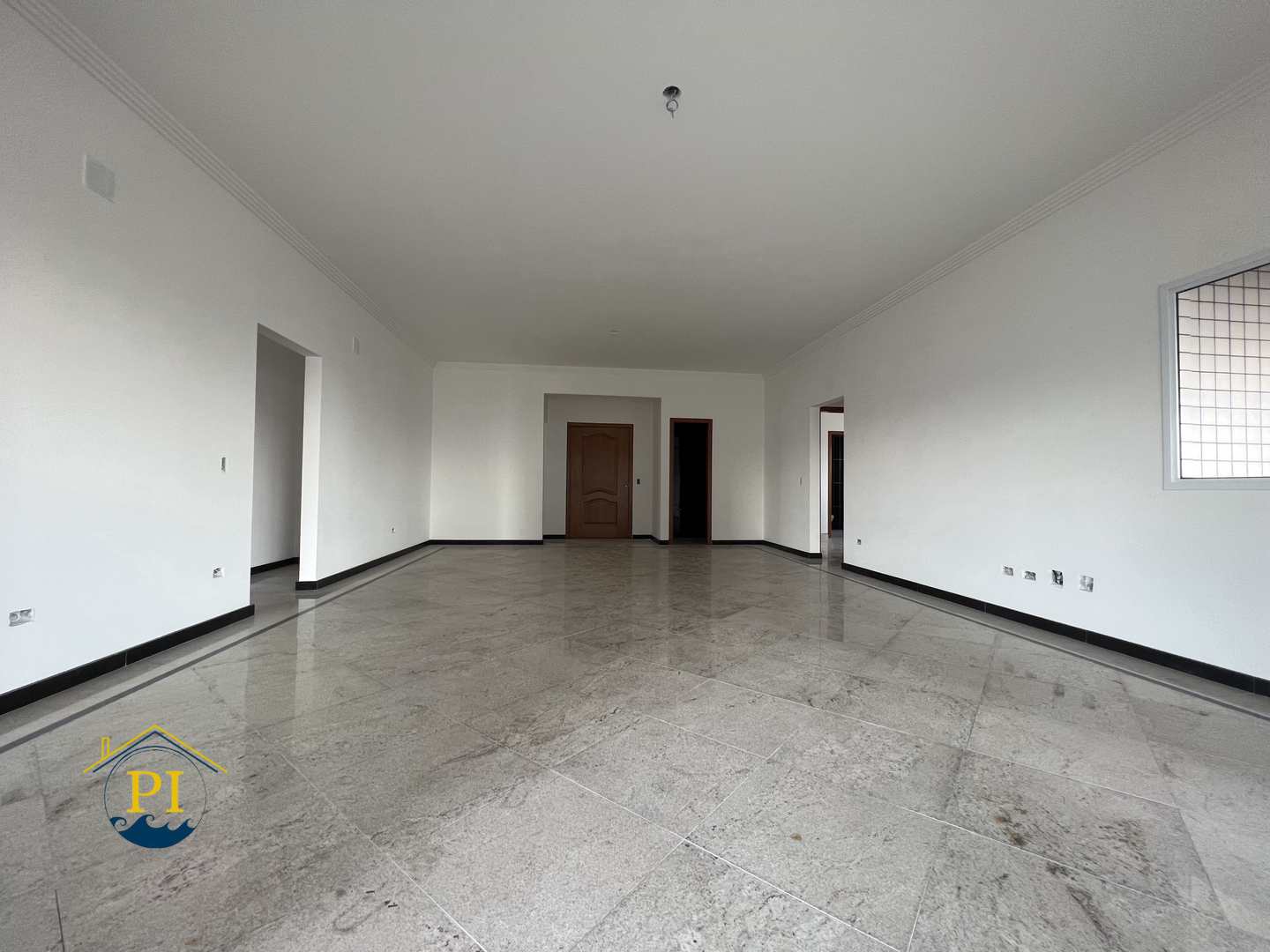 Apartamento à venda com 4 quartos, 205m² - Foto 5