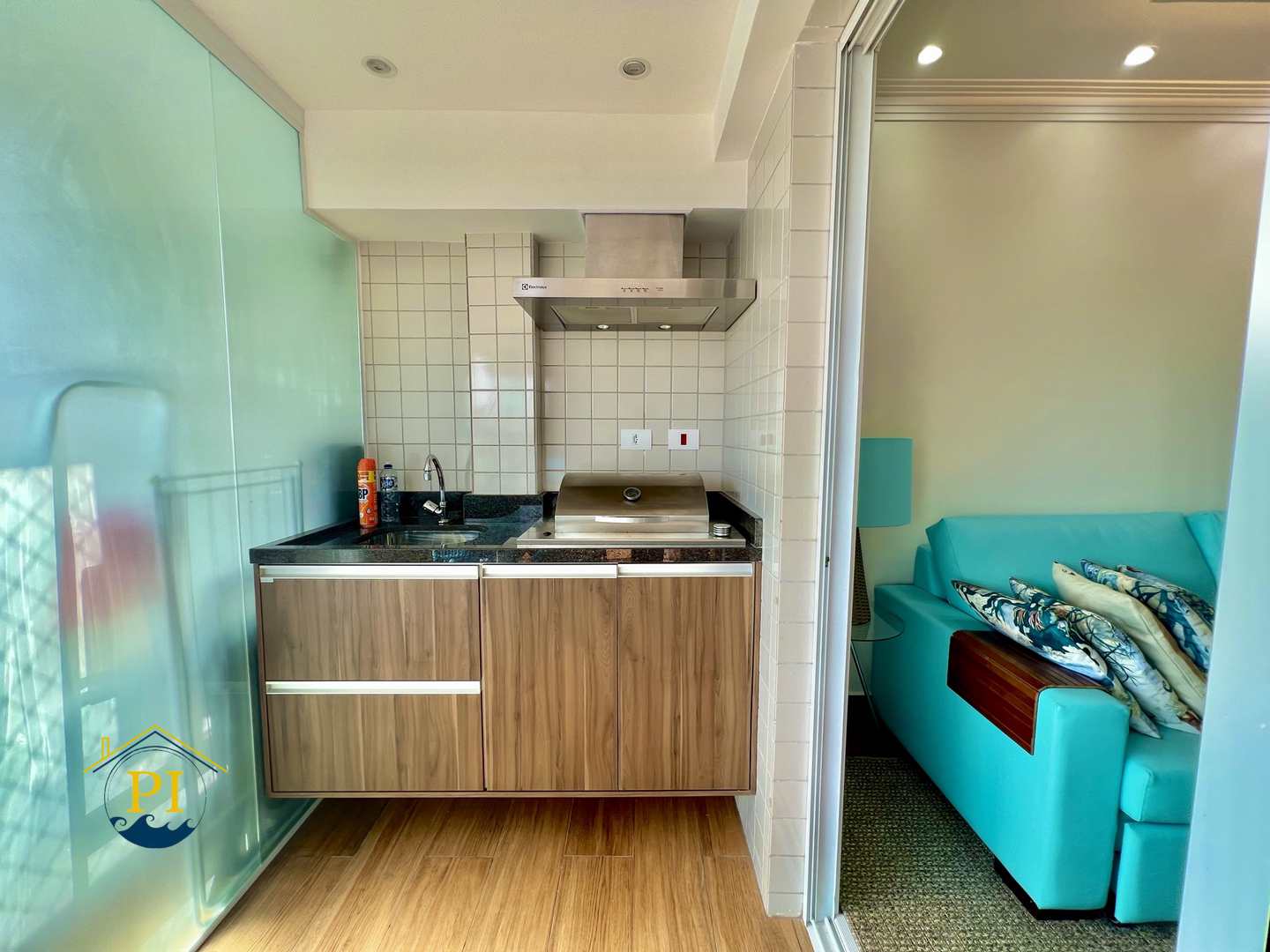 Apartamento à venda com 2 quartos, 82m² - Foto 3