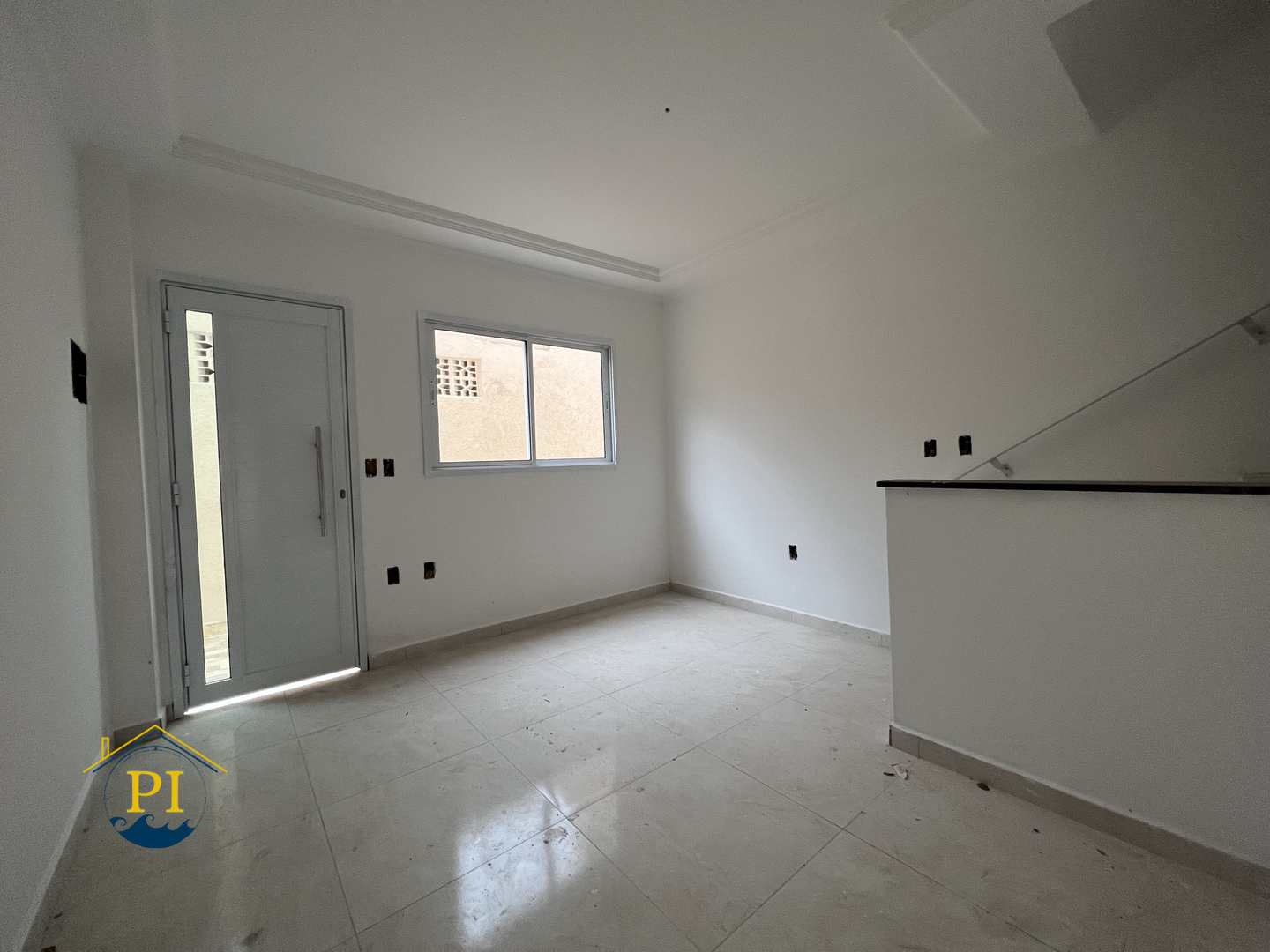 Casa à venda com 2 quartos, 68m² - Foto 9