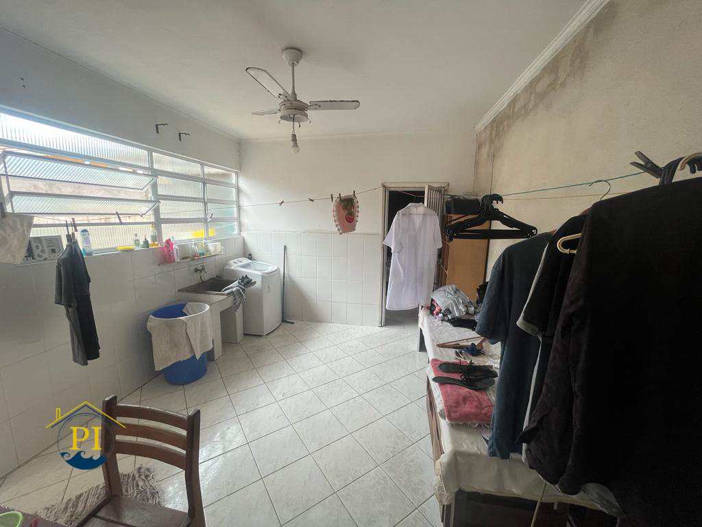 Casa à venda com 3 quartos, 180m² - Foto 6