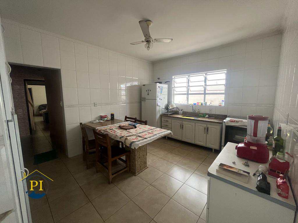 Casa à venda com 3 quartos, 180m² - Foto 7