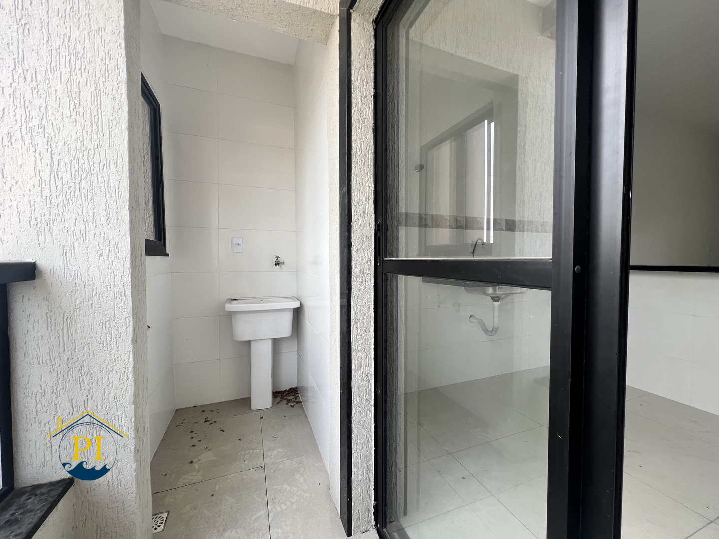 Casa à venda com 3 quartos, 58m² - Foto 12