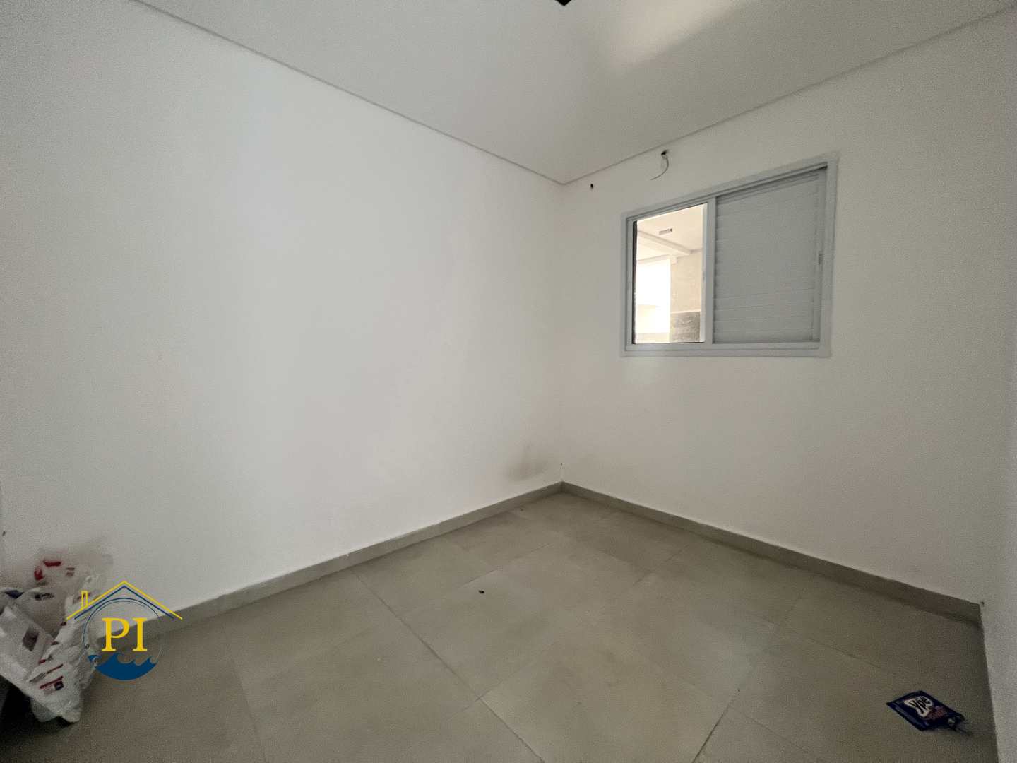 Casa à venda com 3 quartos, 58m² - Foto 2