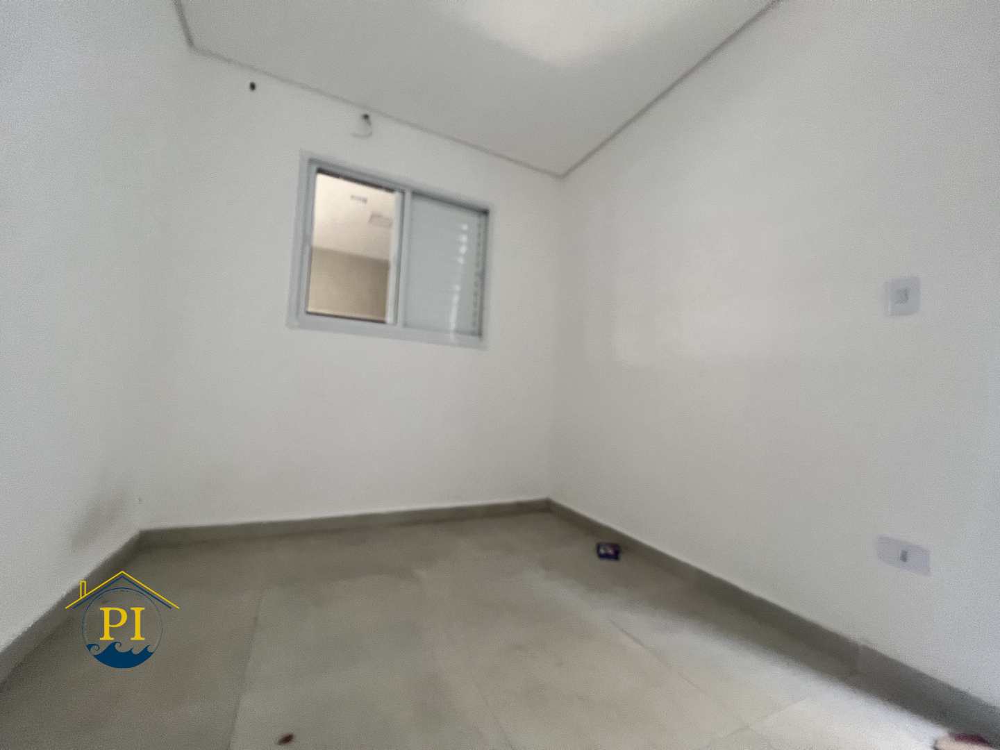 Casa à venda com 3 quartos, 58m² - Foto 4