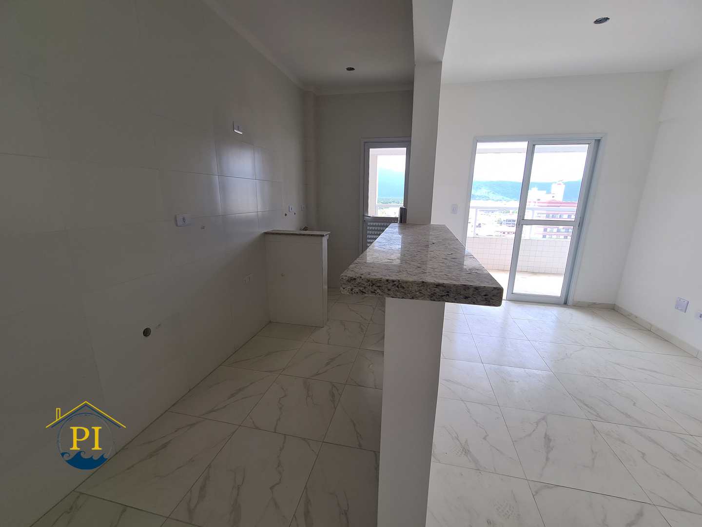 Apartamento à venda com 2 quartos, 63m² - Foto 2