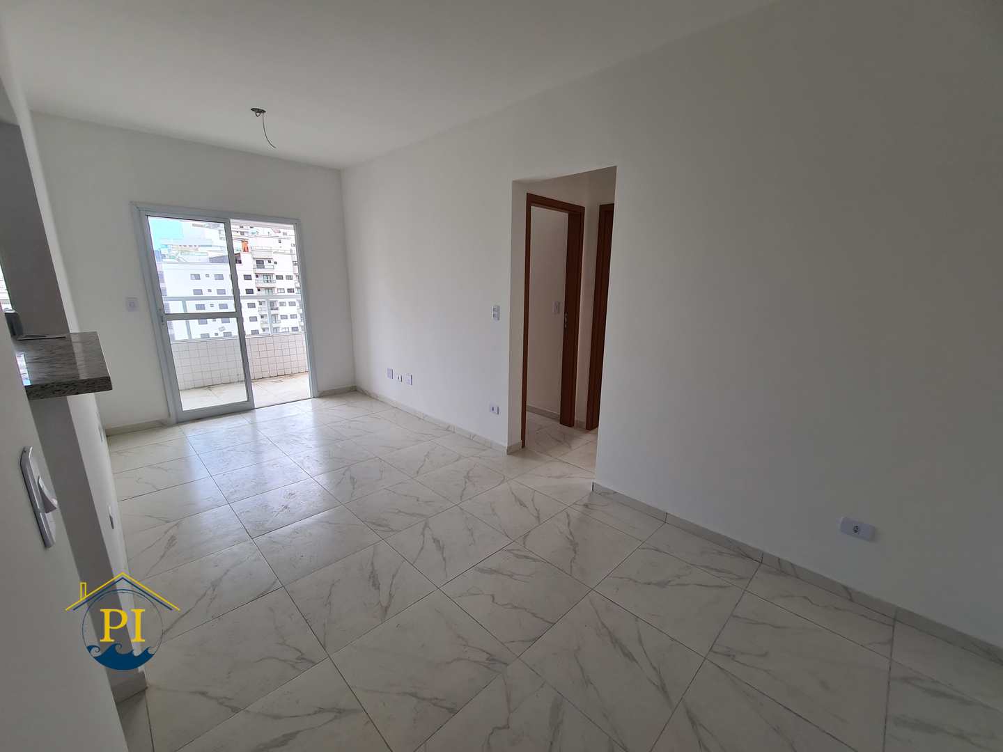 Apartamento à venda com 2 quartos, 65m² - Foto 2