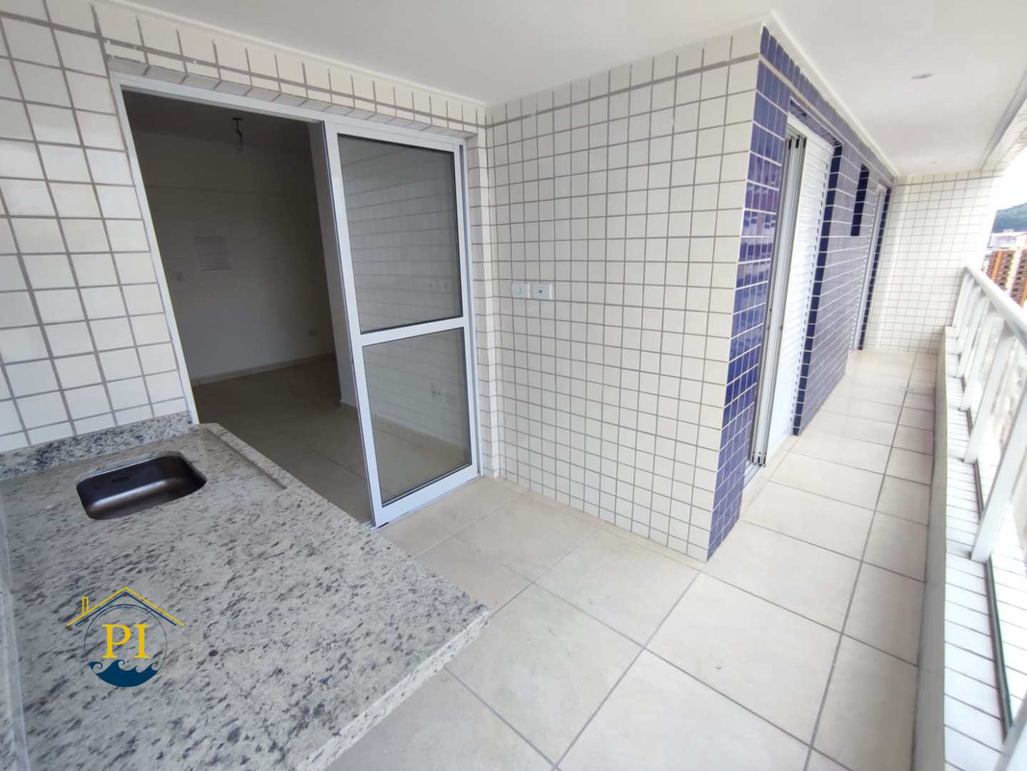 Apartamento com 2 dorms, Vila Guilhermina, Praia Grande - R$ 435 mil, Cod: 2499